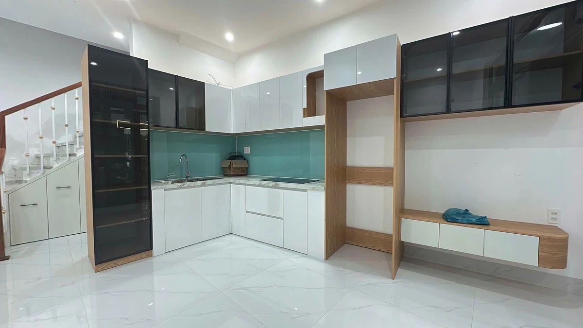 Bán nhà 3 tầng mặt tiền Trần Quang Diệu, phường Nghĩa Lộ, Quảng Ngãi, 2,75 tỷ - Ảnh thu nhỏ 3