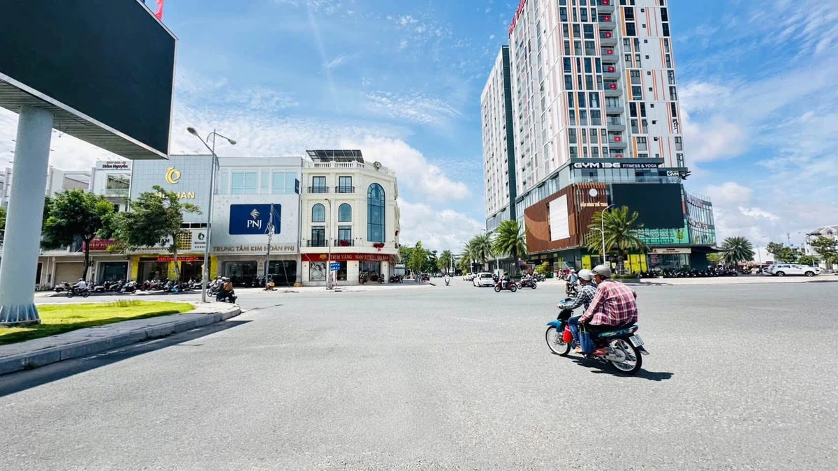 Bán nhà mặt tiền Phan Thị Ràng 240m², 1 trệt 3 lầu, 25 tỷ 5 - Ảnh thu nhỏ 3