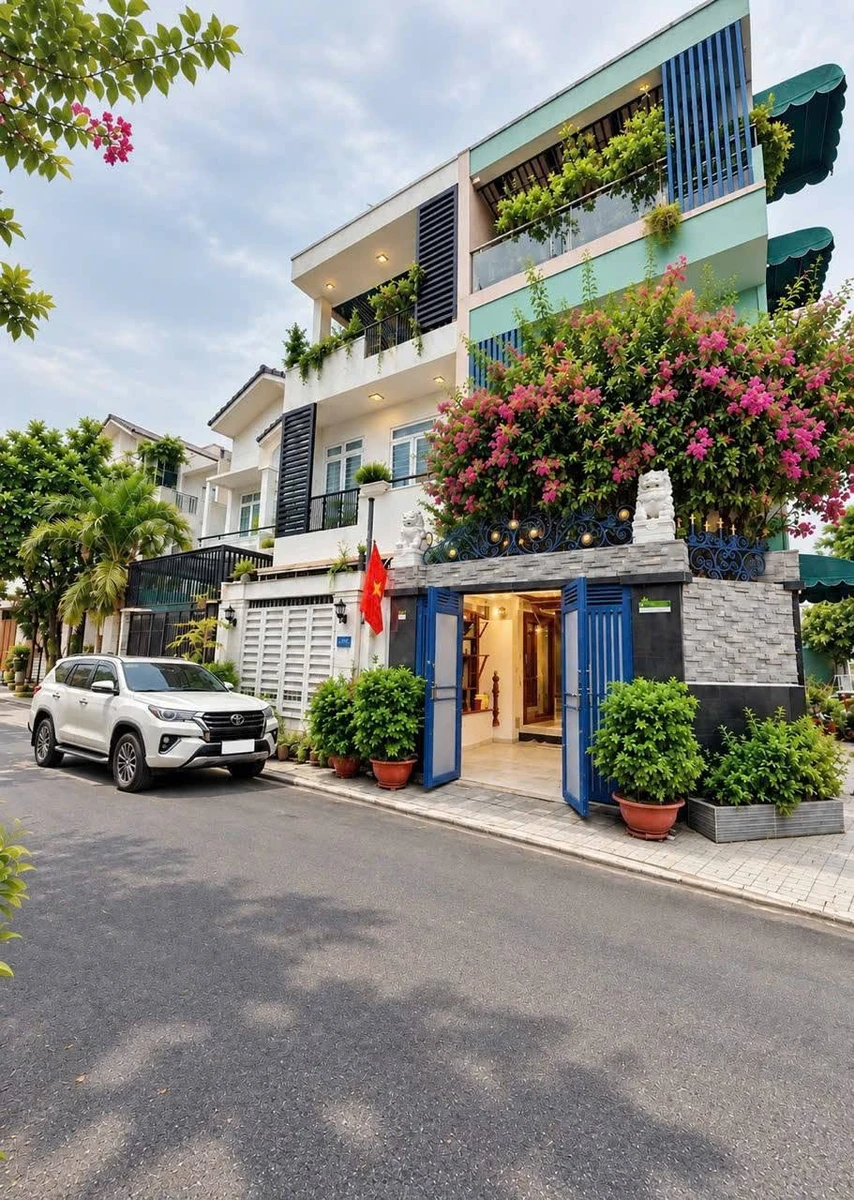 Bán nhà 3 tầng 53m² 4PN gần Vincom Lê Văn Việt 5 tỷ 950 - Ảnh 1