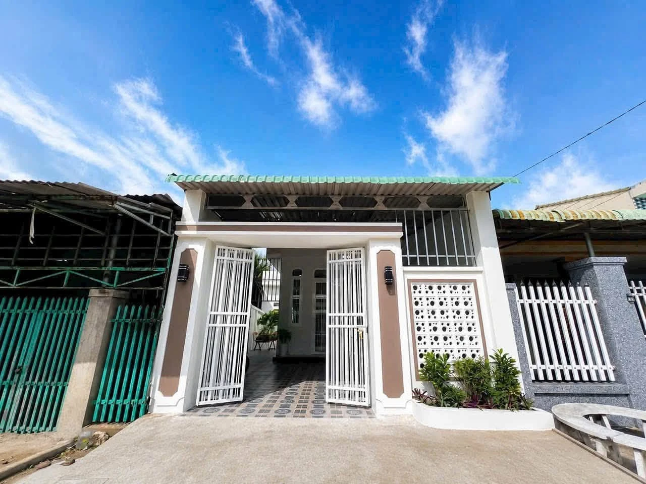 Bán nhà 2PN Long Hoa Tây Ninh, 93.5m², 1.39 tỷ - Ảnh 1