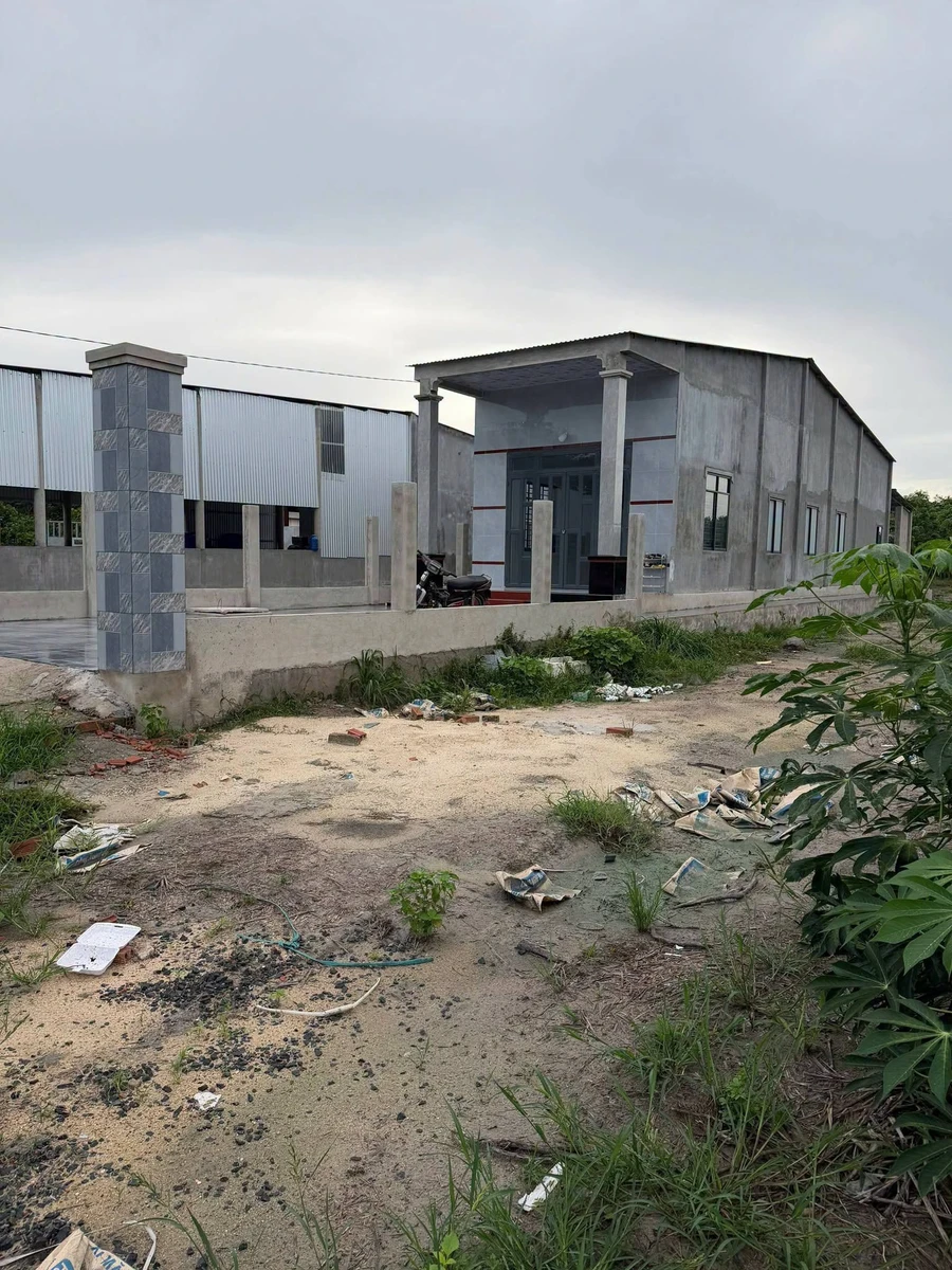 Bán nhà 3 phòng ngủ đất 500m² Chơn Thành, Bình Dương - Ảnh 1
