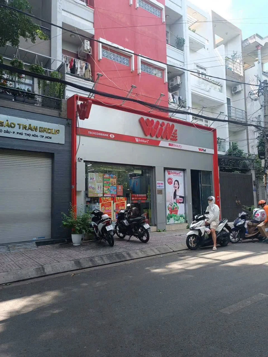 Bán nhà 8x24m cho thuê 50 triệu/tháng, Tân Phú - Ảnh 1