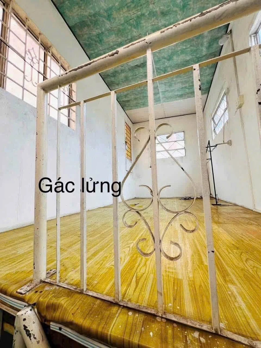 Cho thuê mặt tiền Đoàn Hoàng Minh 250m2, 22tr/tháng, Quận 1 - Ảnh thu nhỏ 5
