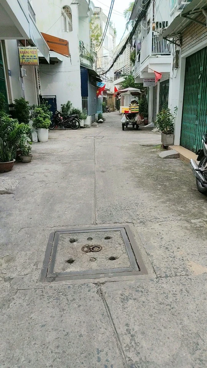 Bán nhà 3 tầng 4.5x15m hẻm 4m Lý Thường Kiệt giáp Quận 10, giá 8.4 tỷ - Ảnh 1
