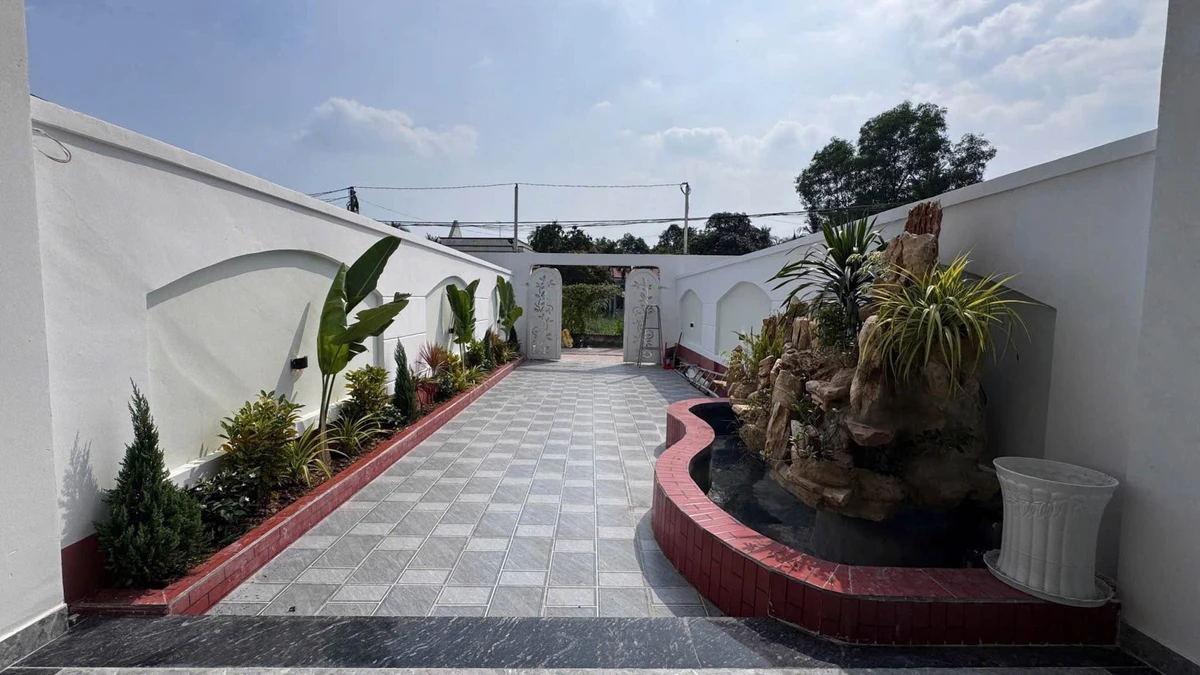 Bán nhà 1 trệt 2 lầu 161m2 sân vườn mặt tiền đường xe hơi tại Long Trạch, Cần Đước, Long An - Ảnh thu nhỏ 4