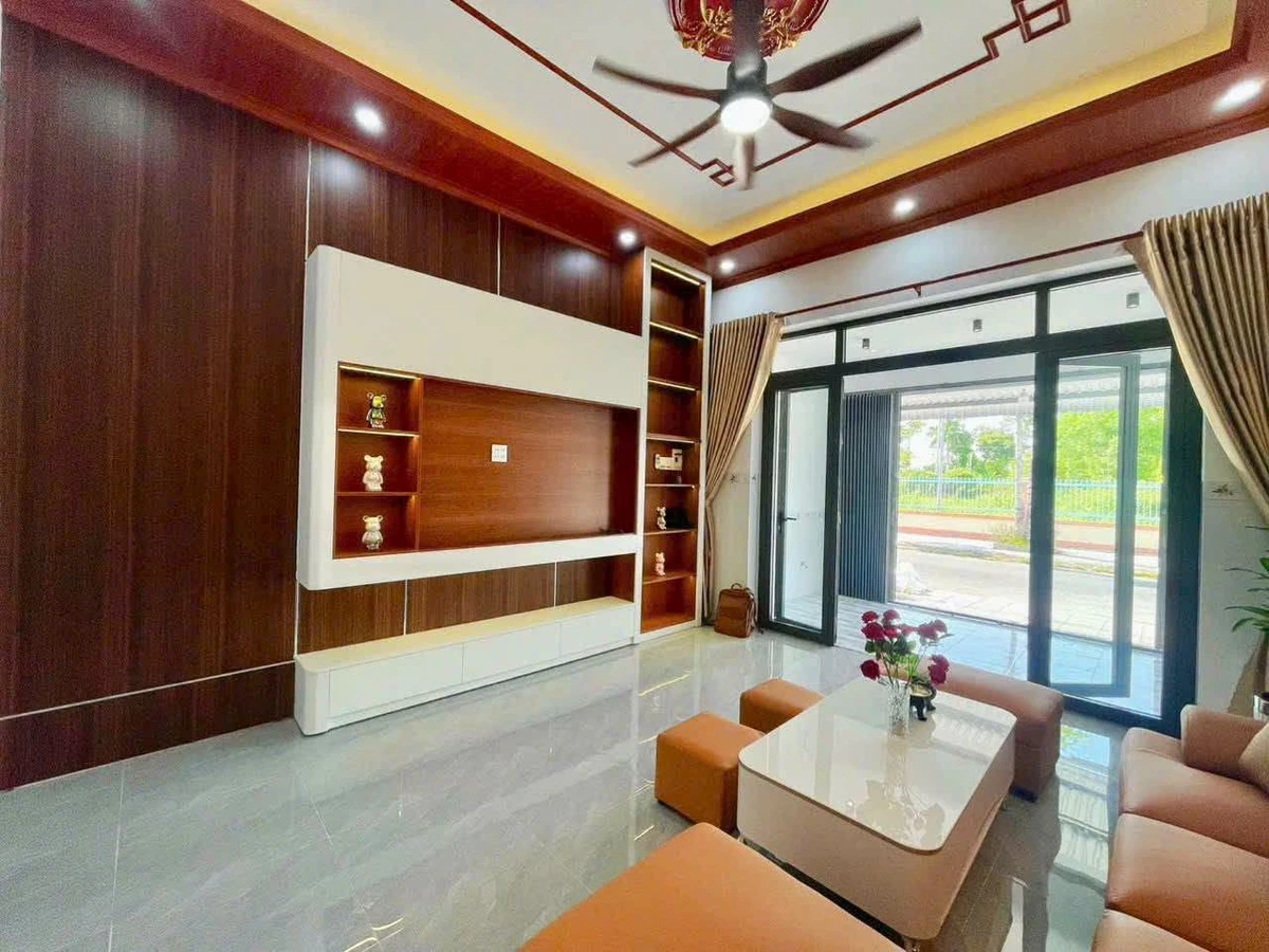 Bán nhà mặt tiền Ngọc Hân Công Chúa, 108m², 3PN, Rạch Giá - Ảnh thu nhỏ 3