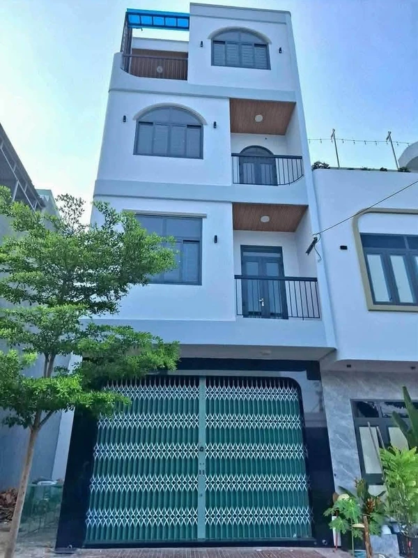 Cho thuê nhà nguyên căn 40m² 2PN Hà Thanh 2, Quy Nhơn