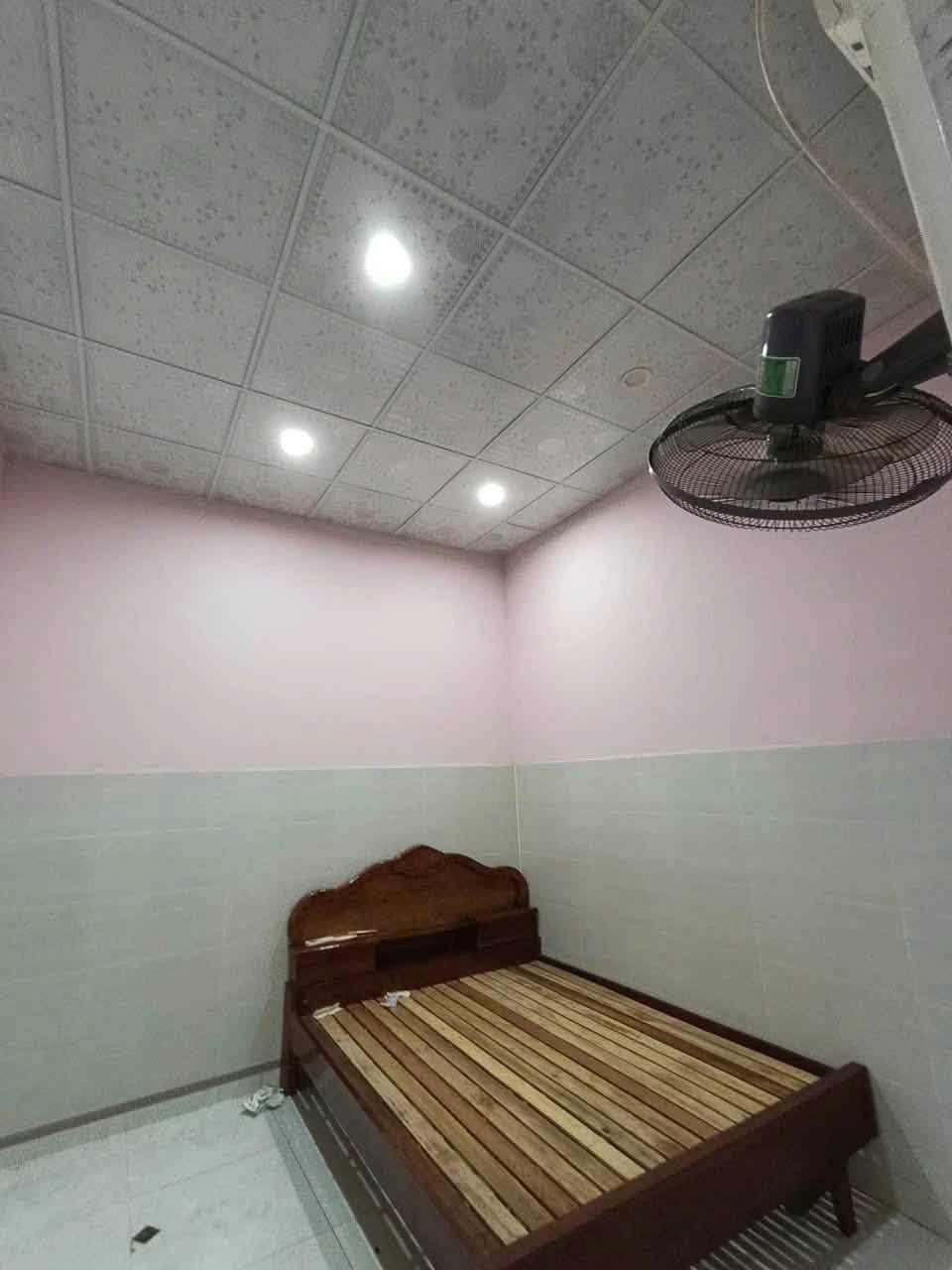 Cho thuê nhà 200m² Phường 7 Quận 5, 4.5 triệu/tháng - Ảnh 1