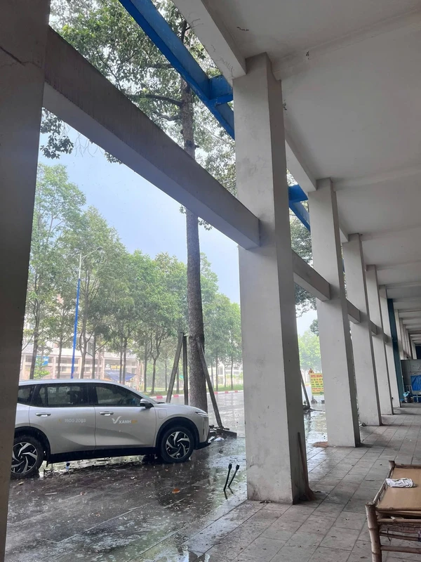 Nhà mặt tiền 5 tầng cho thuê 30 triệu/tháng, 105 m2 Bình Dương