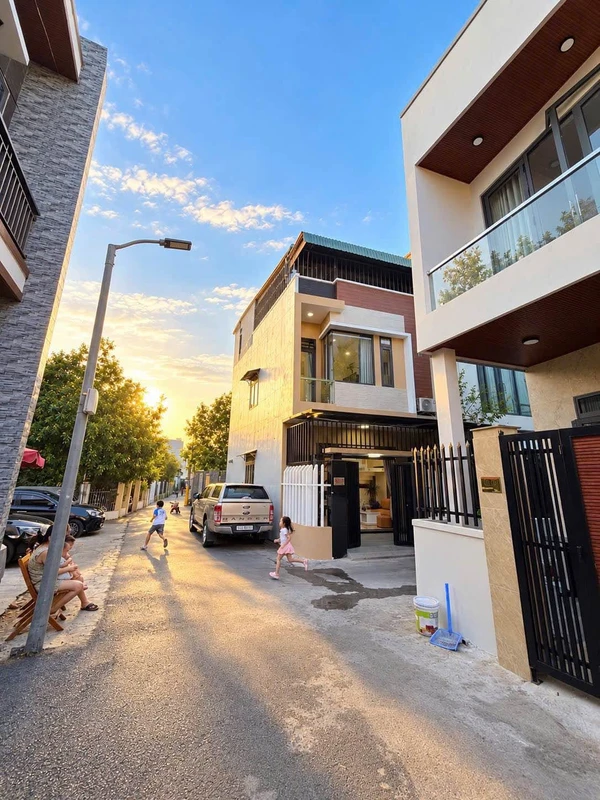 Bán nhà 2 tầng 180m² sát Bến Xe Đà Nẵng 5,35 tỷ