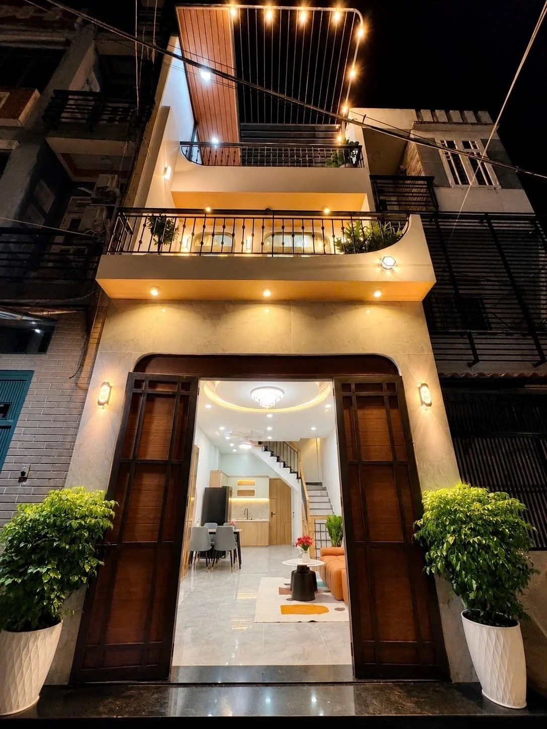 Bán nhà hẻm xe hơi 4PN full nội thất 43.4m² Bình Thạnh 7.99 tỷ - Ảnh 1