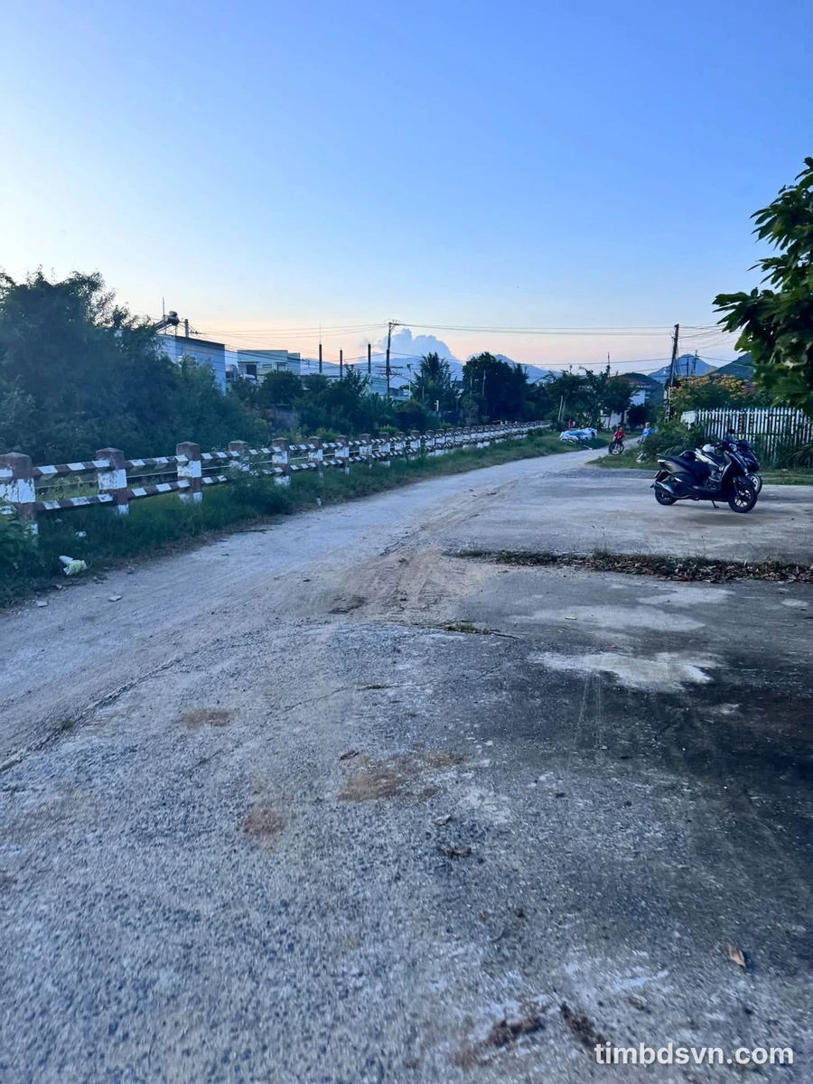 Bán nhà Trà Sơn Ba Ngòi 10x44m 3 phòng ngủ 1.9 tỷ - Ảnh 1