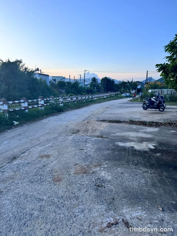 Bán nhà Trà Sơn Ba Ngòi 10x44m 3 phòng ngủ 1.9 tỷ