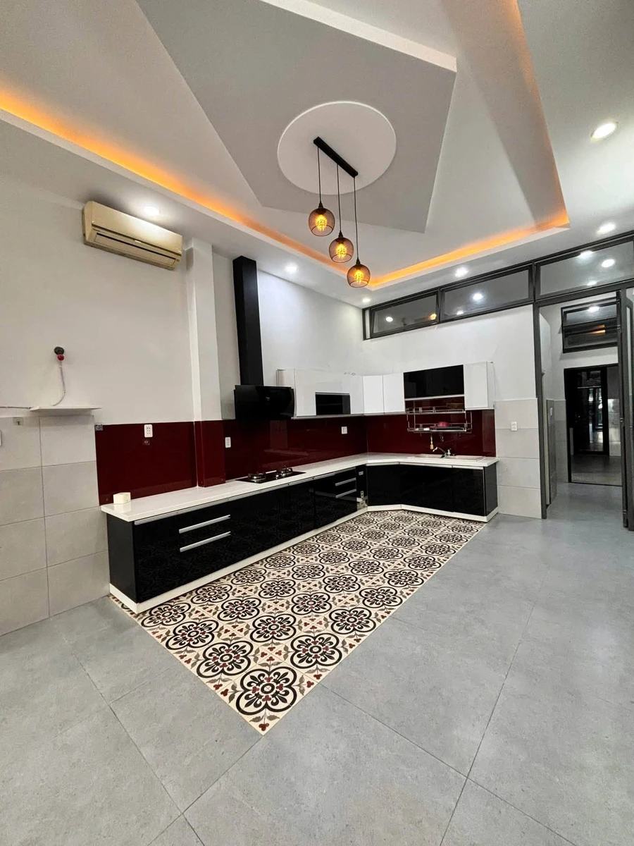 Cho thuê nhà 5PN 4WC An Dương Vương, Bình Tân, 100m² - Ảnh thu nhỏ 2