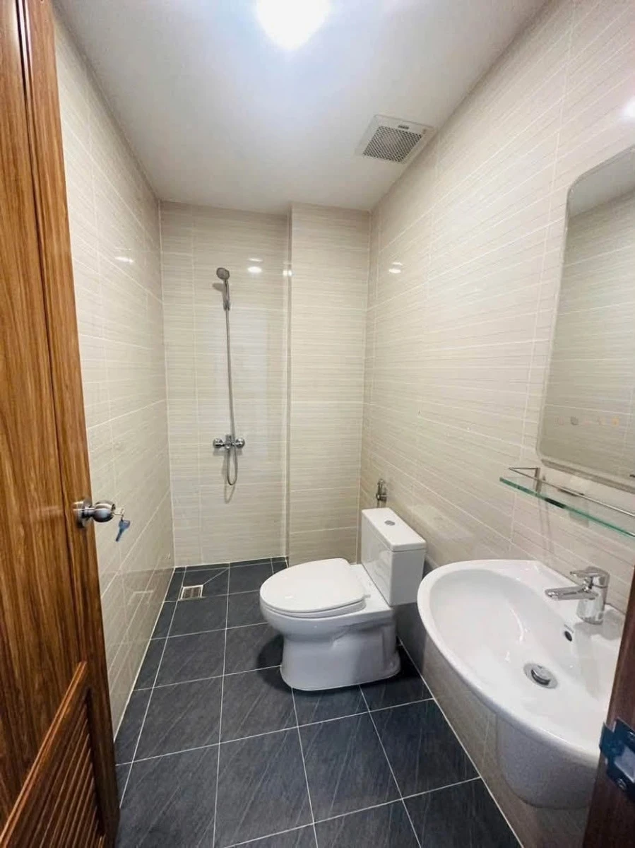 Bán nhà 3 tầng 4PN 3WC 42m² đường 3 Tháng 2, Quận 10 - Ảnh thu nhỏ 4
