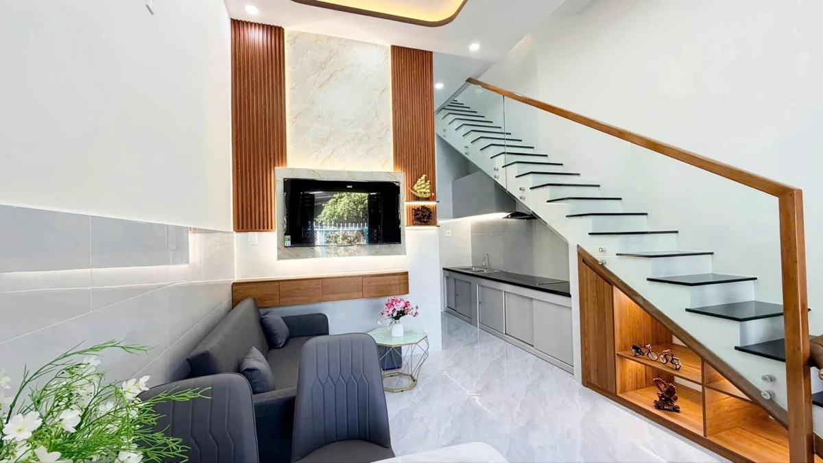 Bán nhà phố Nha Trang 73m² 3PN 2WC giá 3,75 tỷ - Ảnh thu nhỏ 4