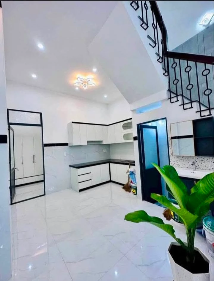 Bán nhà hẻm 3 tầng 46.7m² 3PN Hoàng Văn Thụ Quận 1 - Ảnh thu nhỏ 4