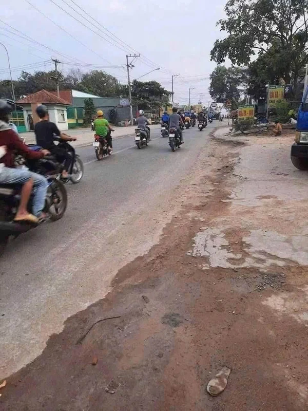 Bán lô đất mặt tiền Nguyễn Trị Phương Tân Uyên 556m2