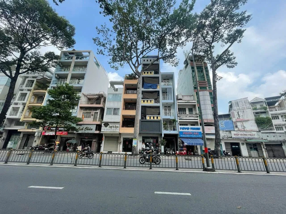 Bán nhà 360m2, 7 tầng, 2 mặt tiền Quận 11 - Ảnh thu nhỏ 2