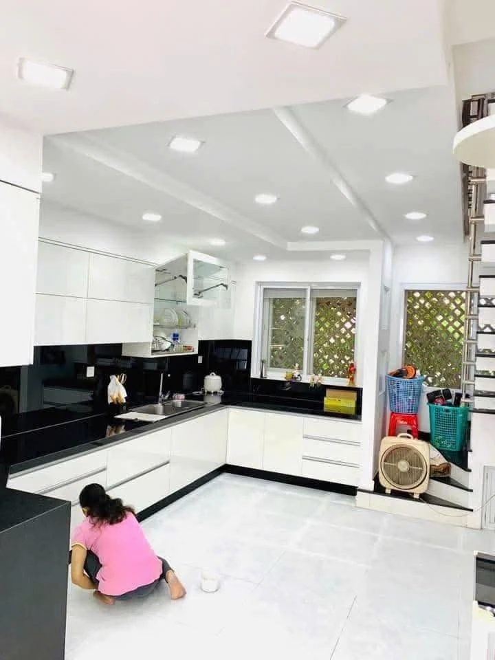 Bán nhà 5 tầng 52m² 3PN 4WC gần Chợ Bà Chiểu, 11 tỷ - Ảnh thu nhỏ 3