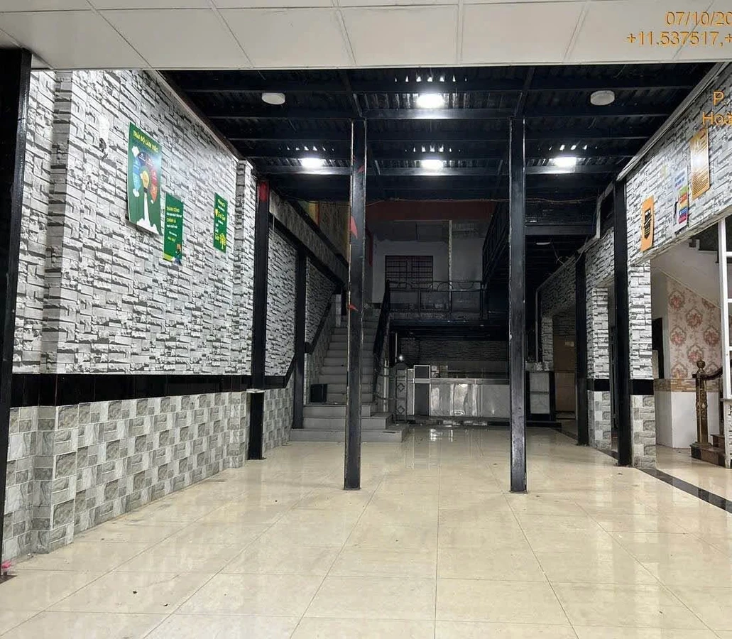 Cho thuê nhà nguyên căn 220m² 1 trệt 2 lầu Đồng Xoài - Ảnh thu nhỏ 2