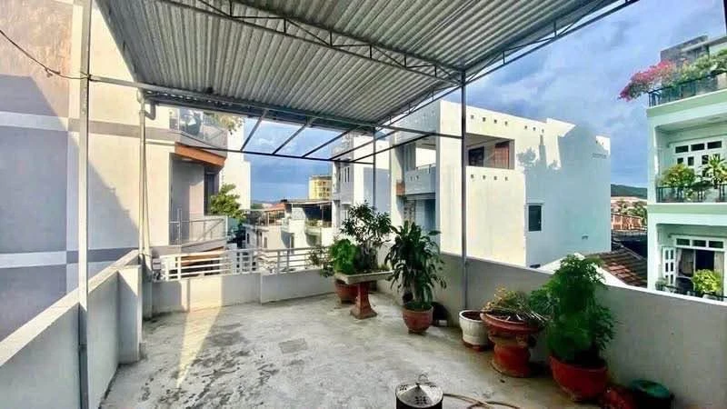 Bán nhà 3 phòng 85m² gần biển Dã Tượng 14 tỷ - Ảnh thu nhỏ 2