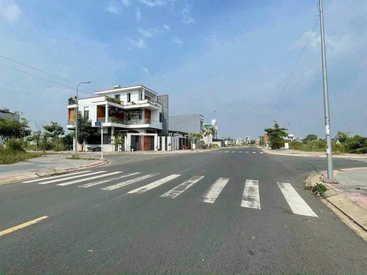 Bán đất mặt tiền Nguyễn Văn Hưởng 6x18m, Long Tâm, TP Bà Rịa, giá 3,45 tỷ - Ảnh 1