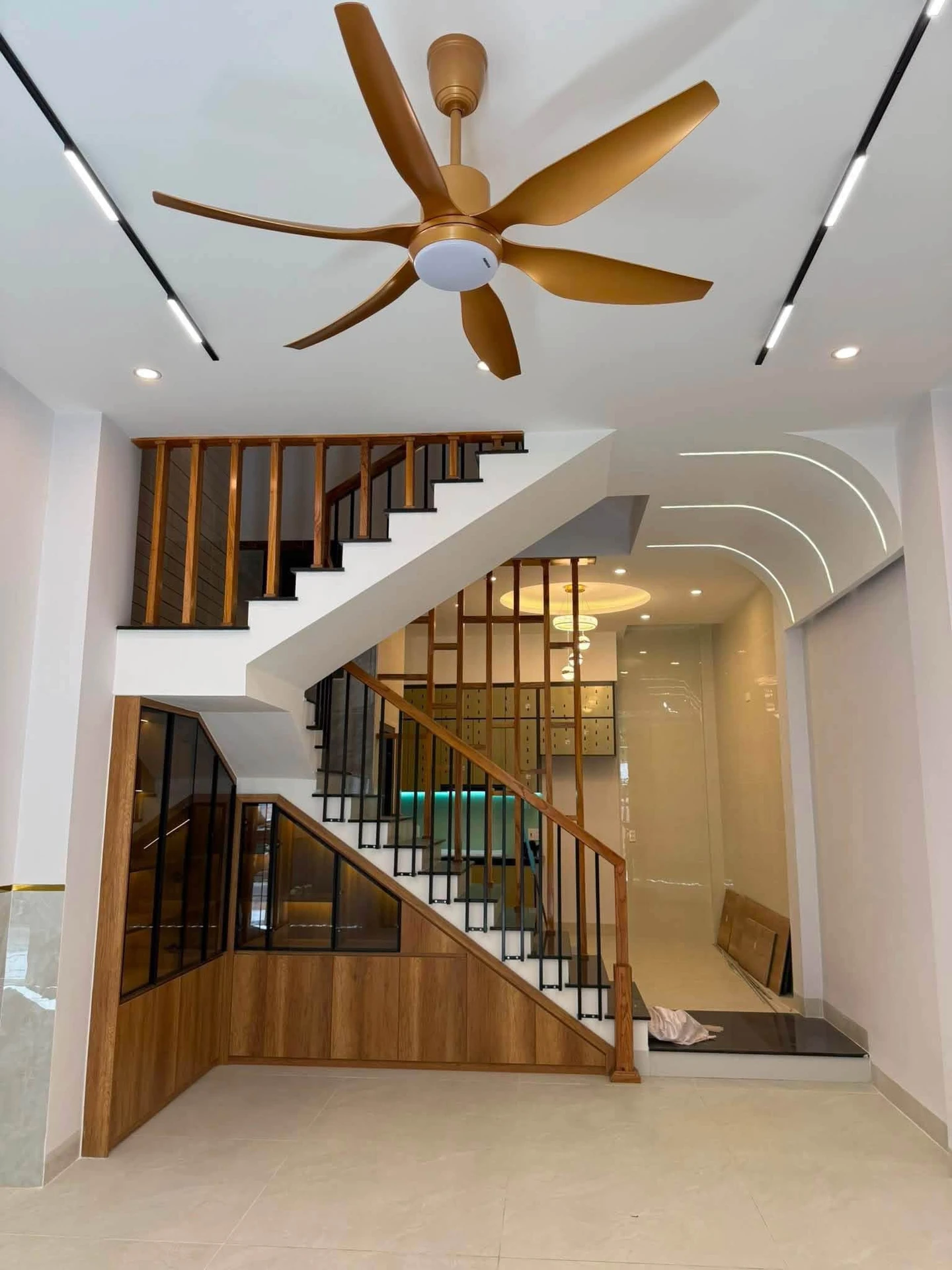 Bán nhà mặt tiền 4 tầng 48.5m² Ghềnh Ráng 6.15 tỷ - Ảnh 1