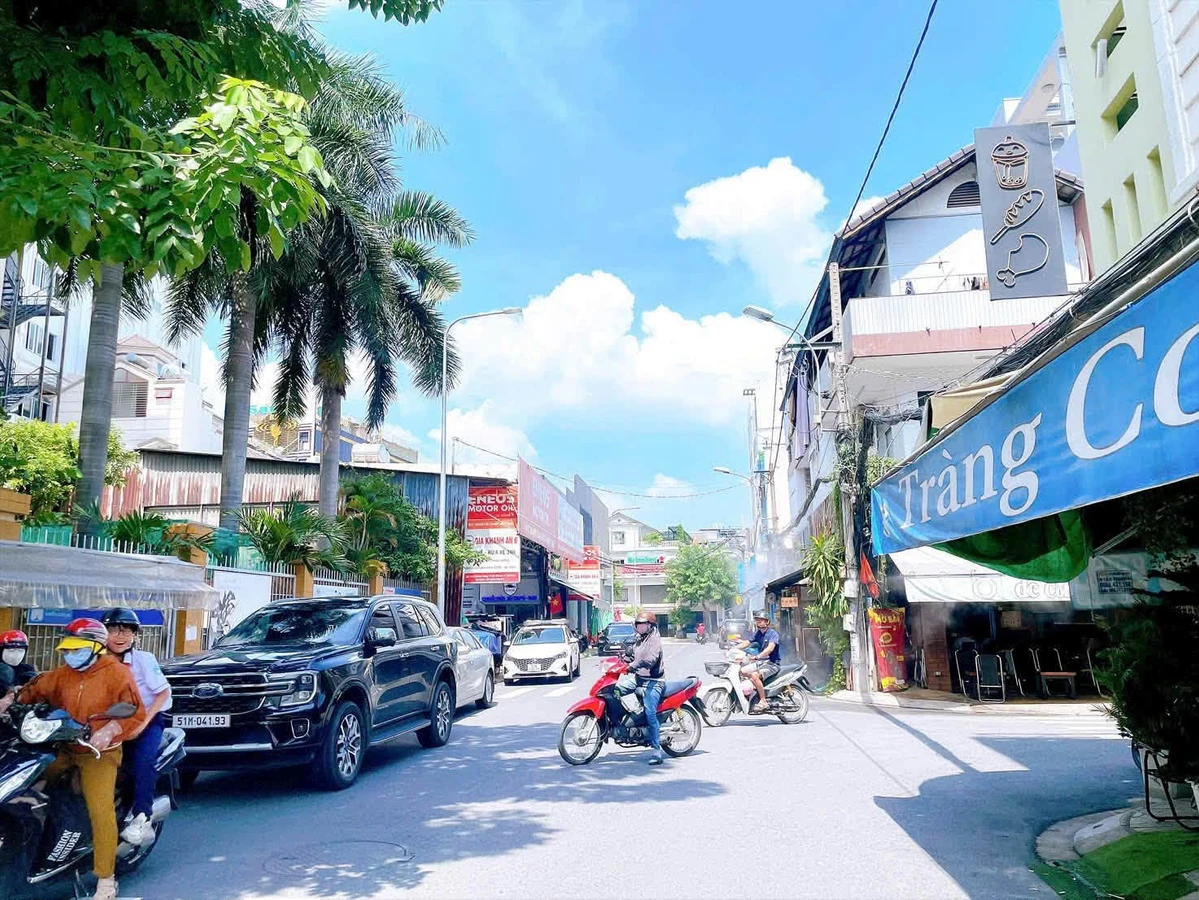 Bán nhà mặt tiền Nguyễn Trường Tộ, P. Tân Thành, Tân Phú, 66m2, 1 trệt 2 lầu, 9,9 tỷ - Ảnh thu nhỏ 2