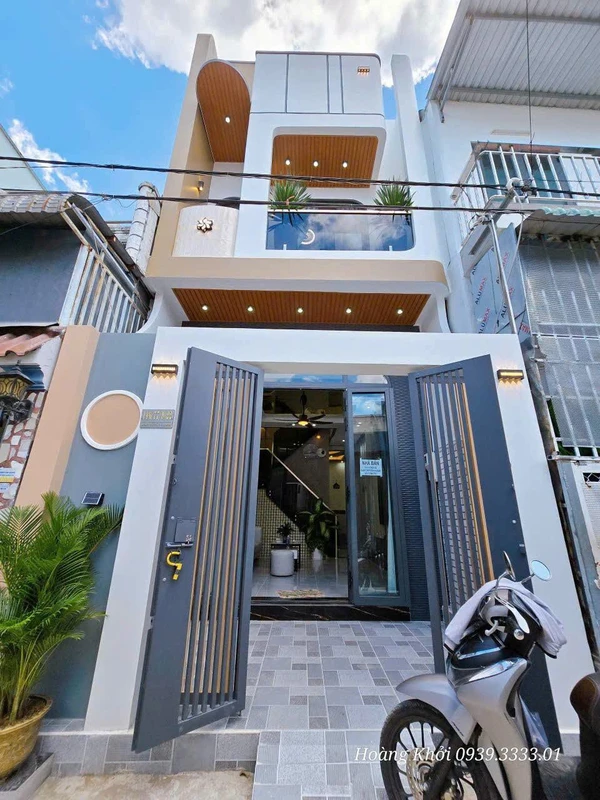 Nhà trệt lầu 2PN 90m² Hoàng Quốc Việt, Cần Thơ 2,699 tỷ