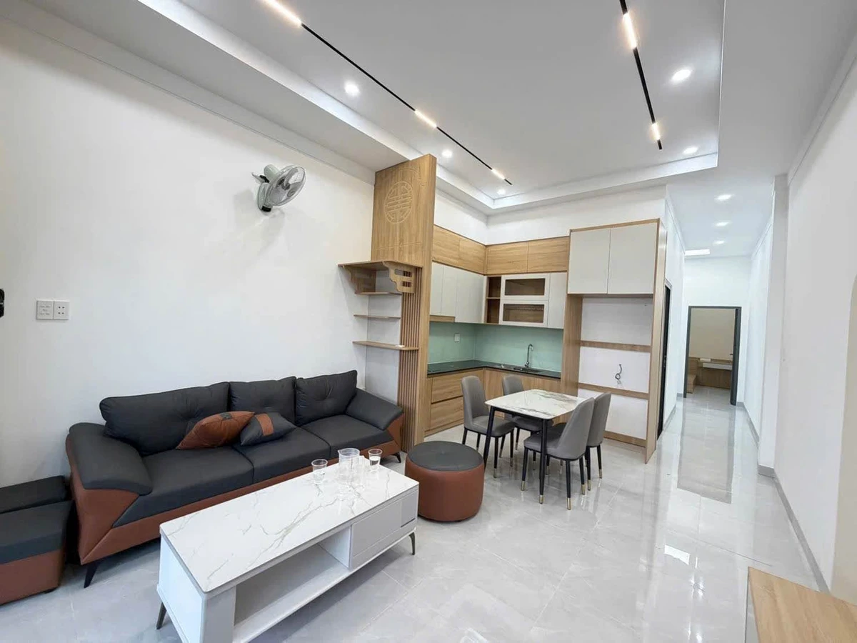 Bán nhà 2 phòng ngủ full nội thất Hóc Môn, 84m² chỉ 990 triệu - Ảnh thu nhỏ 2