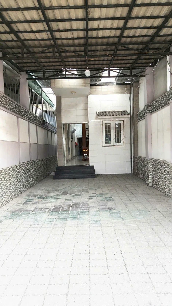 Bán nhà lầu trệt 100m² 3 phòng ngủ Thuận An - Ảnh 1