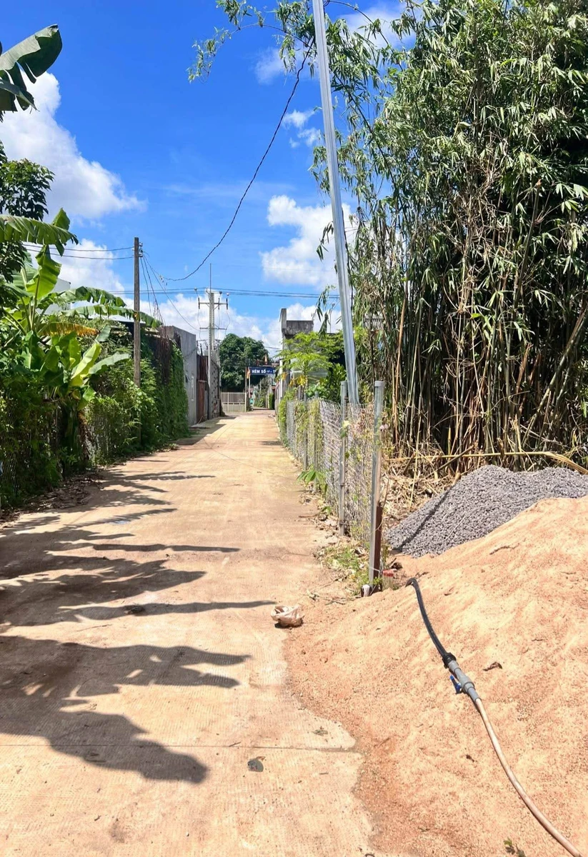 Bán nhà Long Khánh 5x22m, 1 trệt 1 lầu, 2.28 tỷ - Ảnh thu nhỏ 2