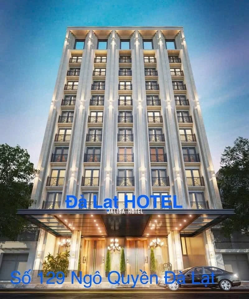 Bán villa cũ 2 mặt tiền 400m² Đà Lạt 68 tỷ - Ảnh 1