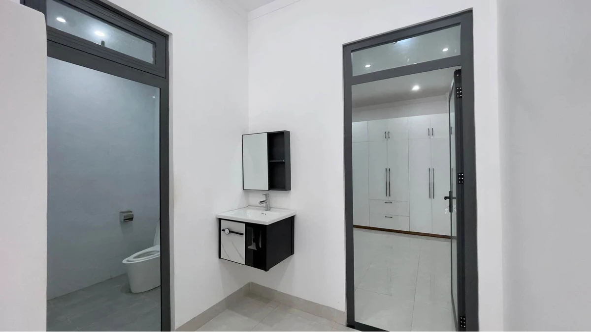 Bán nhà hẻm Y Wang, 3 PN, 97,9m², 2 tỷ 900 triệu - Ảnh thu nhỏ 4