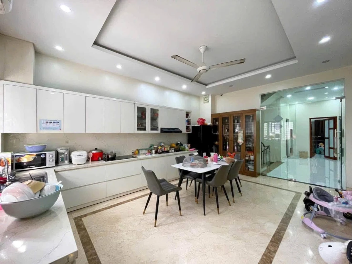 Bán nhà 4 tầng 92m2 mặt đường Hoàng Thế Thiện, Hải Phòng, giá 13 tỷ - Ảnh thu nhỏ 3