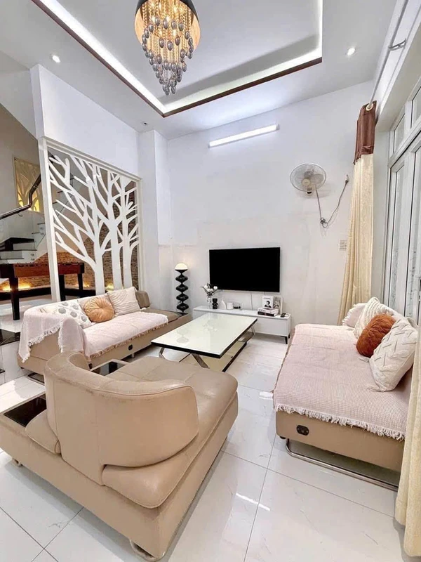 Bán nhà 4 tầng mặt tiền Nha Trang 91.6m² 30 tỷ