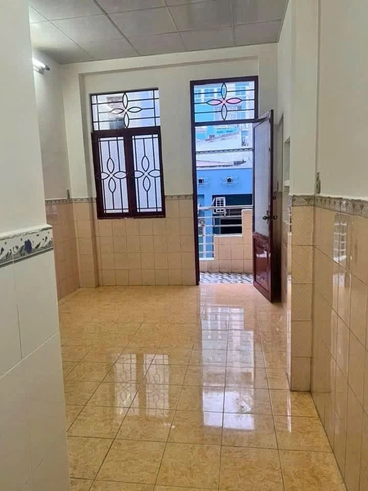 Cho thuê nhà 1 phòng ngủ 24m² Đoàn Văn Bơ Q4 8.5 triệu/tháng - Ảnh thu nhỏ 2