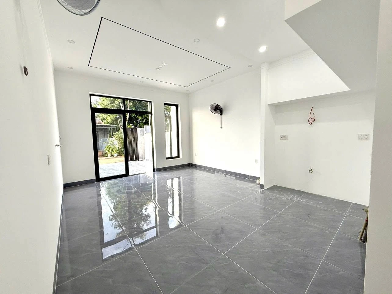 Bán nhà 2 phòng ngủ 110m² Bình Tân 1tỷ290 - Ảnh 1