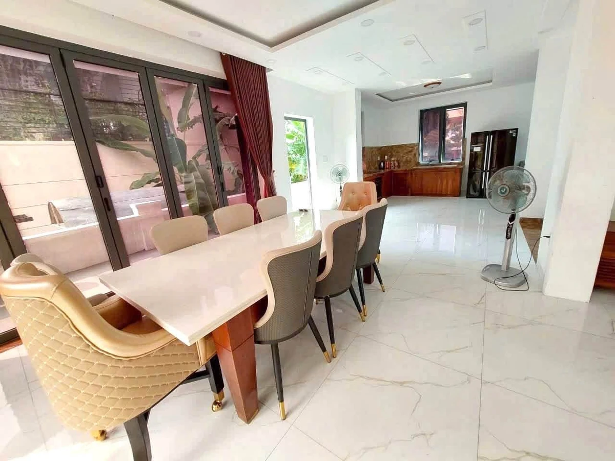Bán biệt thự 6PN 180m² gần biển Nha Trang, 22,5 tỷ - Ảnh thu nhỏ 2