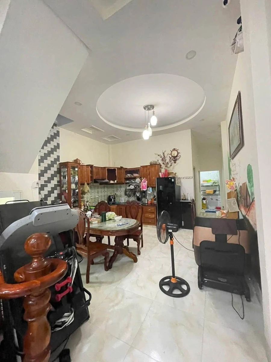 Bán nhà 1 trệt 1 lầu mặt tiền Nguyễn Xí 100m² Phan Thiết 2.3 tỷ - Ảnh thu nhỏ 2