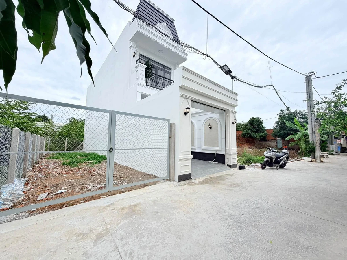 Nhà tân cổ điển 3PN, 79m² Phường 5, 3.55 tỷ - Ảnh thu nhỏ 2