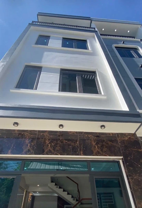 Bán nhà 4 tầng 41m² ô tô đỗ cửa Hải Dương