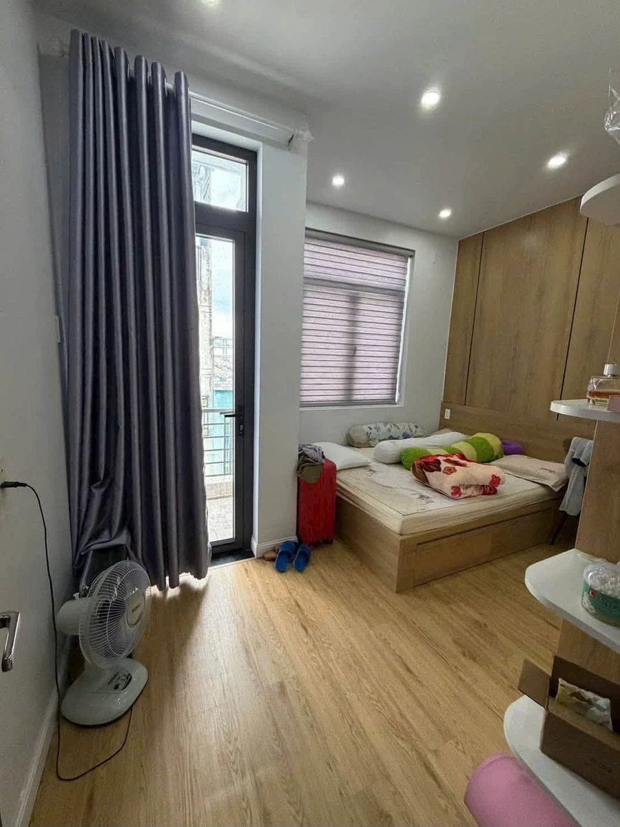Nhà 4 tầng 120,5m² gần Gò Vấp, full nội thất, 4,7 tỷ - Ảnh thu nhỏ 4