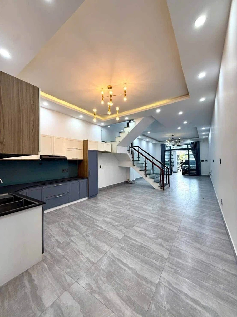 Bán nhà mặt tiền Hiệp Thành 3 Thủ Dầu Một 5x20m 5.6 tỷ - Ảnh thu nhỏ 2