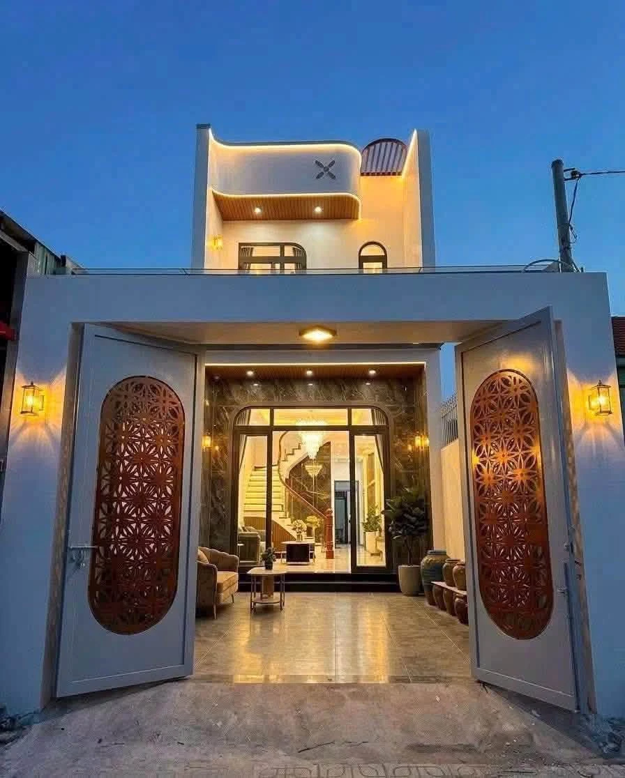 Bán nhà 1 trệt 1 lầu 4PN Tân Phong 85m² 3,43 tỷ - Ảnh 1