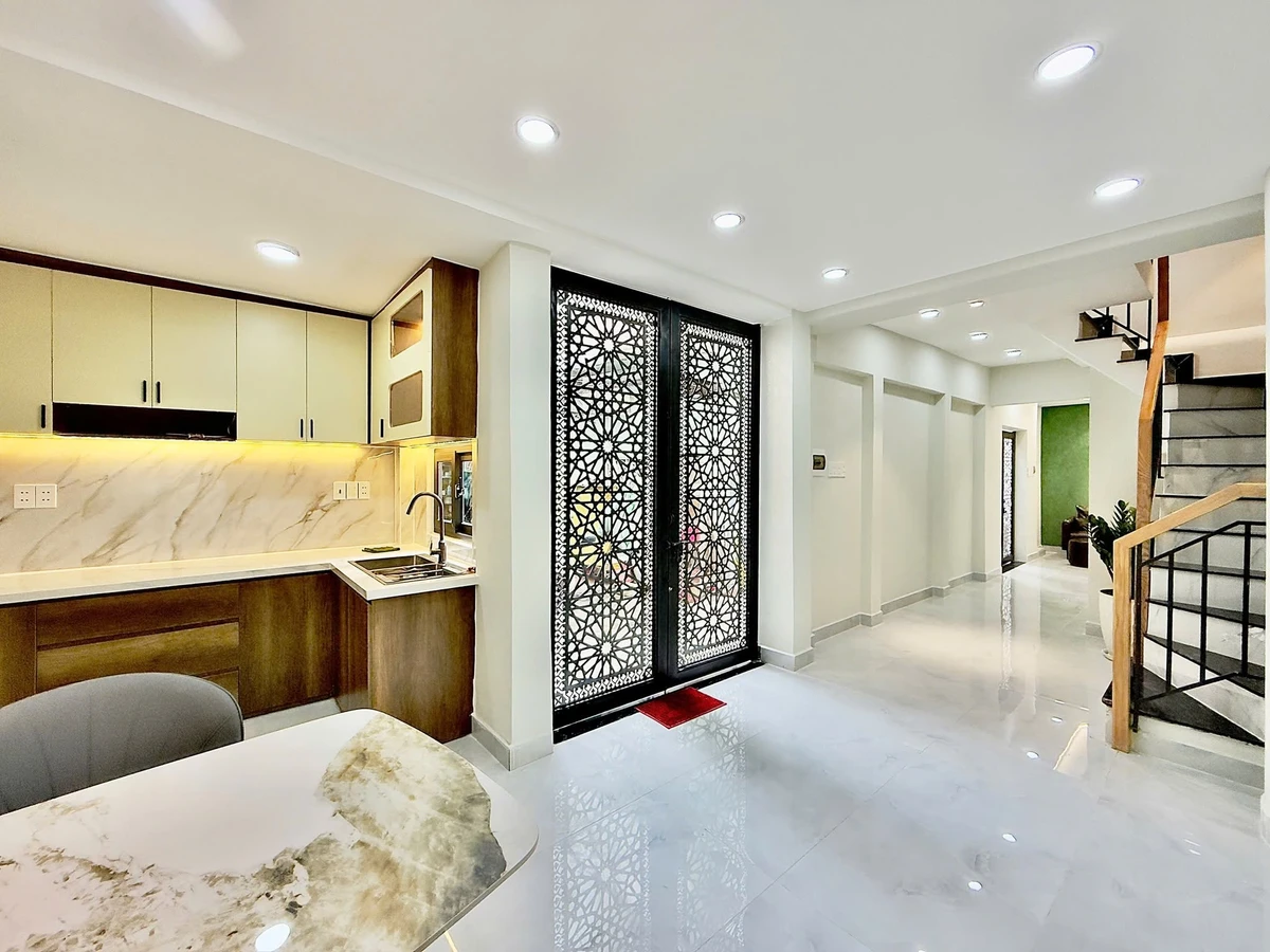 Bán nhà 4 tầng 41m² 4PN đường Hoàng Hoa Thám, Bình Thạnh, giá nhỉnh 5 tỷ - Ảnh thu nhỏ 2