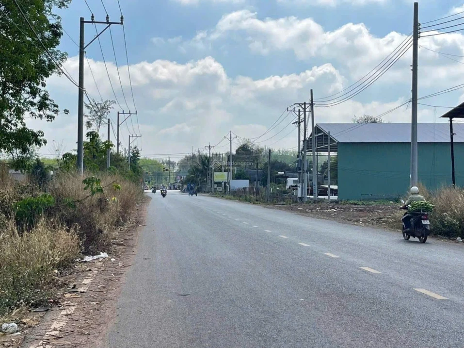 Lô đất 300m mặt tiền đường 18m, ngay trung tâm Chơn Thành TP. Đồng Nai giá chỉ 2,4 triệu - Ảnh thu nhỏ 2