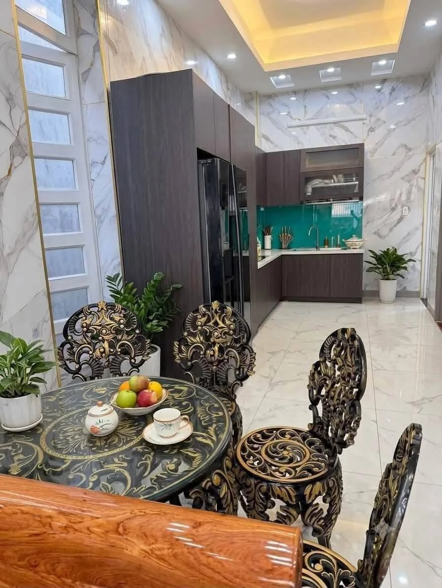 Bán nhà 1 trệt 2 lầu 4PN 106,6m2 đường Nguyễn Du, Phường Dĩ An, Bình Dương giá 5,9 tỷ - Ảnh thu nhỏ 4