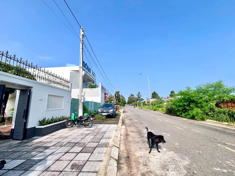 Bán biệt thự mặt tiền Hoàng Văn Thái 367m2 Phan Thiết 13 tỷ